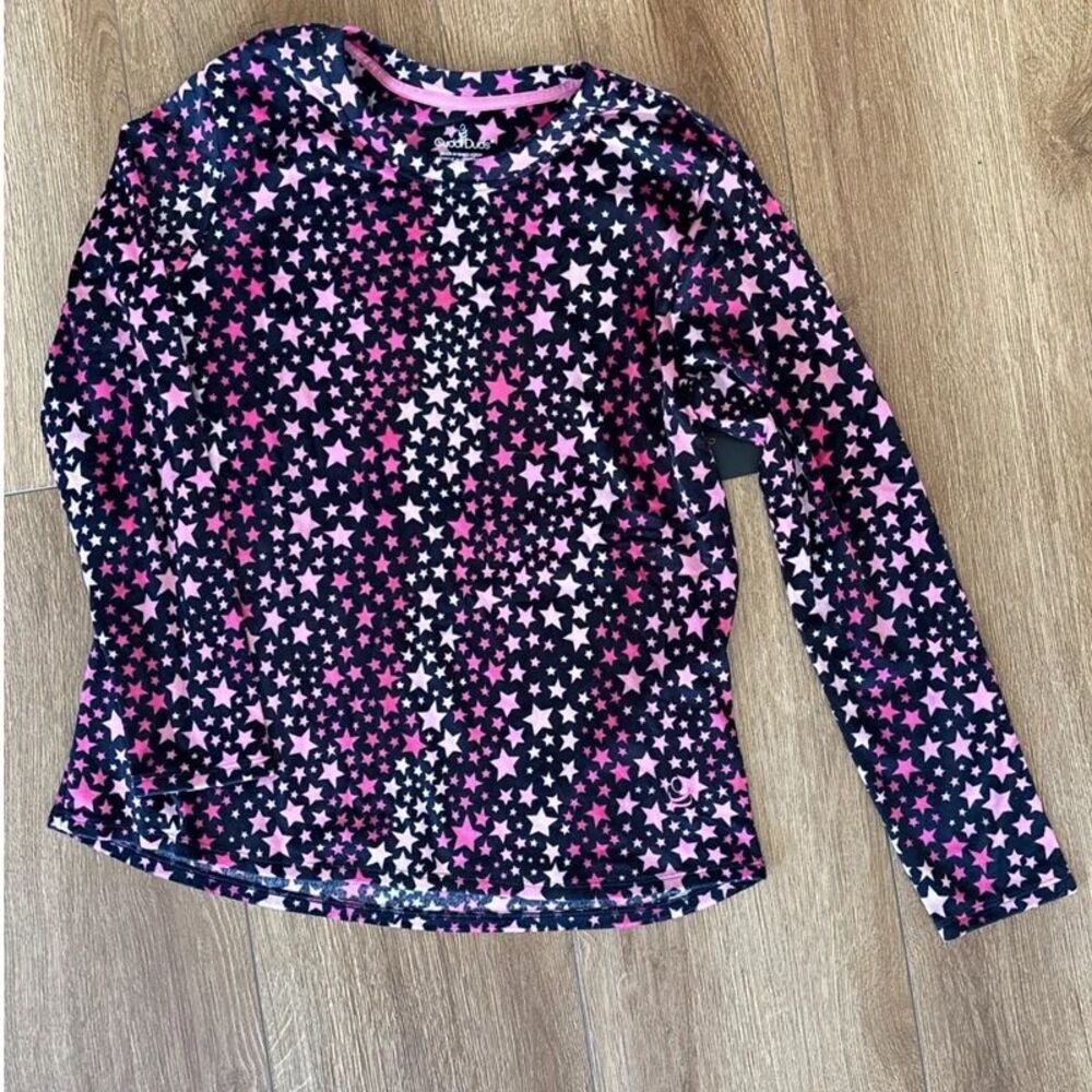 NWT Cuddl Duds 2-piece pajama set in a fun navy, pink & white star print.